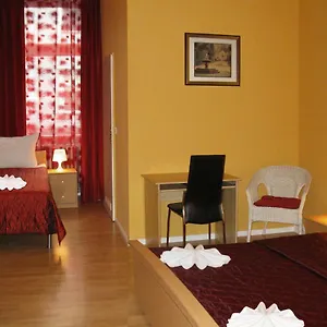 Gasthof Hotel-pension Am Savignyplatz, Berlin